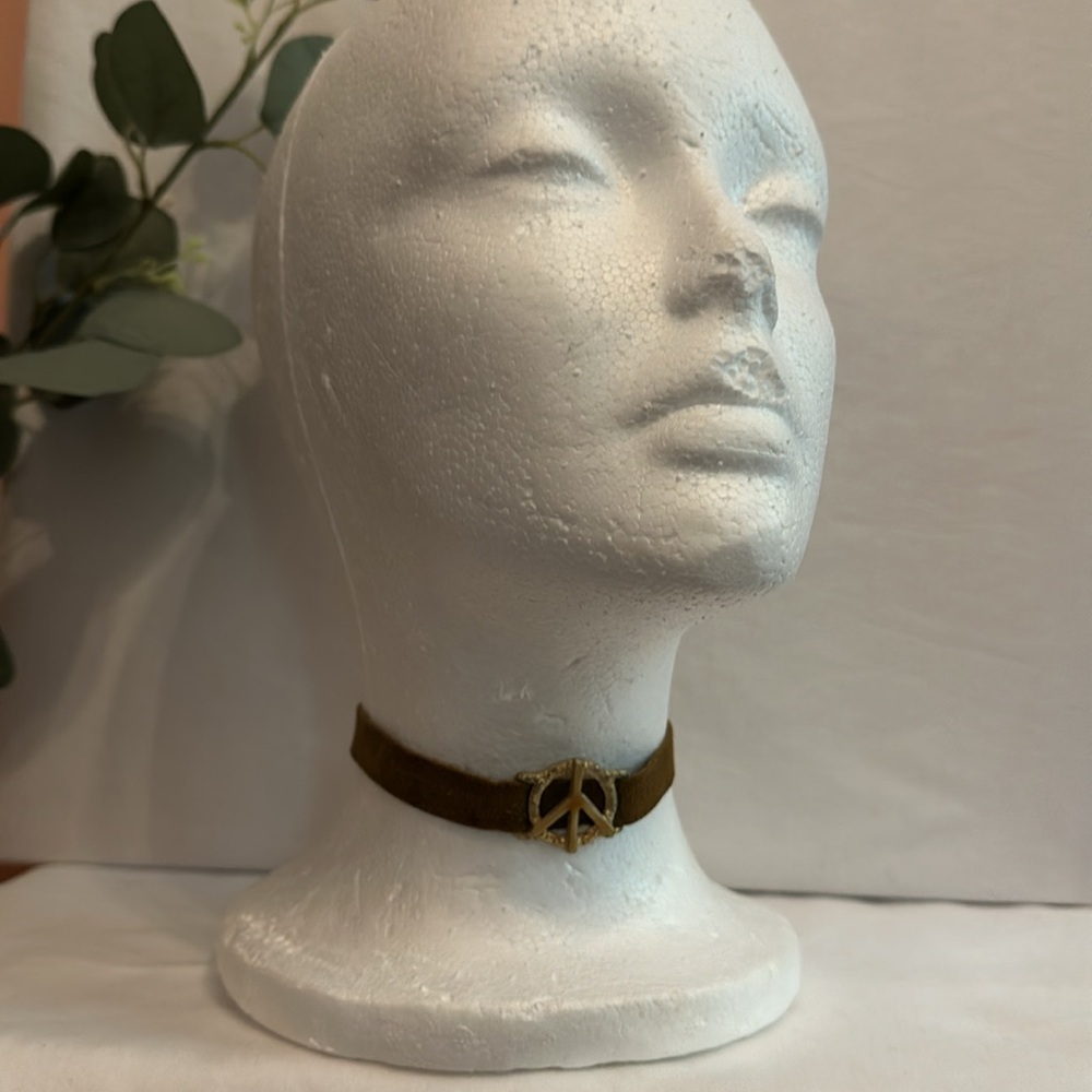 Vintage choker green brown suede gold hook closure ☮️ necklace - Picture 2 of 11